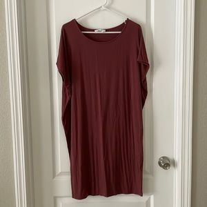 EUC Carly Jean everyday dress, burgundy sz small